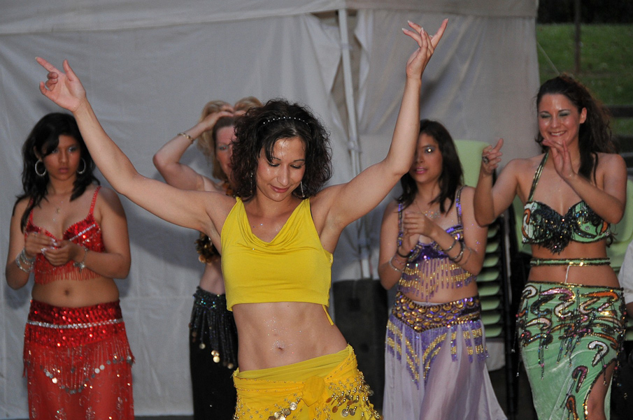 Maison de Quartier Champs Elysees Evry - Danse Orientale 211.jpg